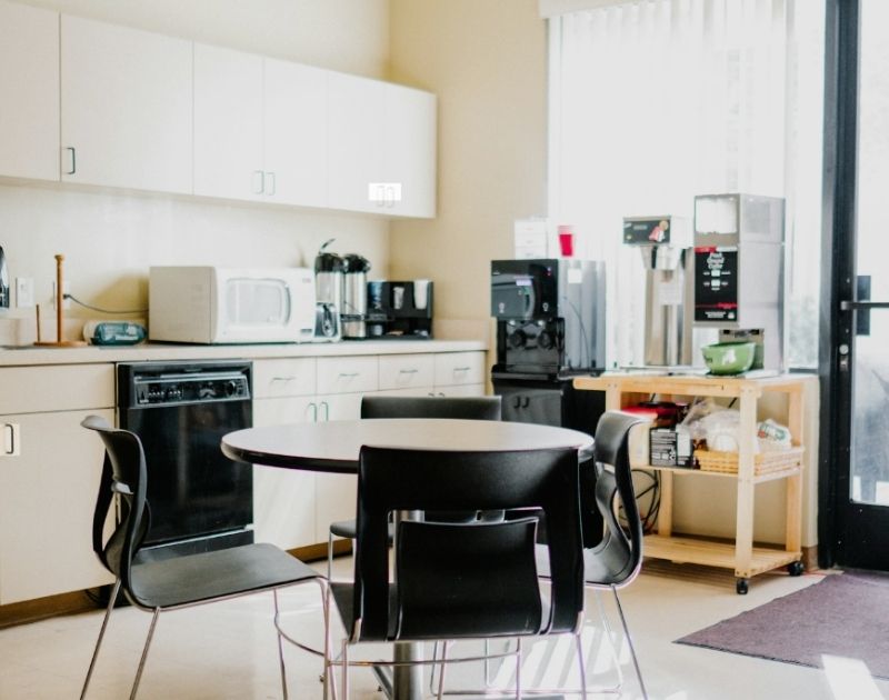 How to Maintain Clean Breakrooms Long-Term